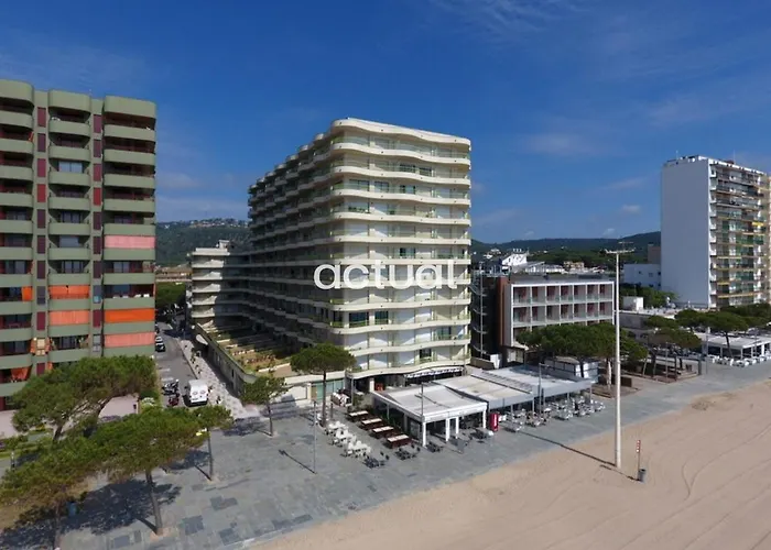 Super 7 F * Castell-Platja d'Aro